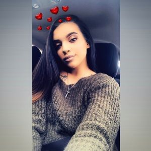 Meet your Posher, Damaris